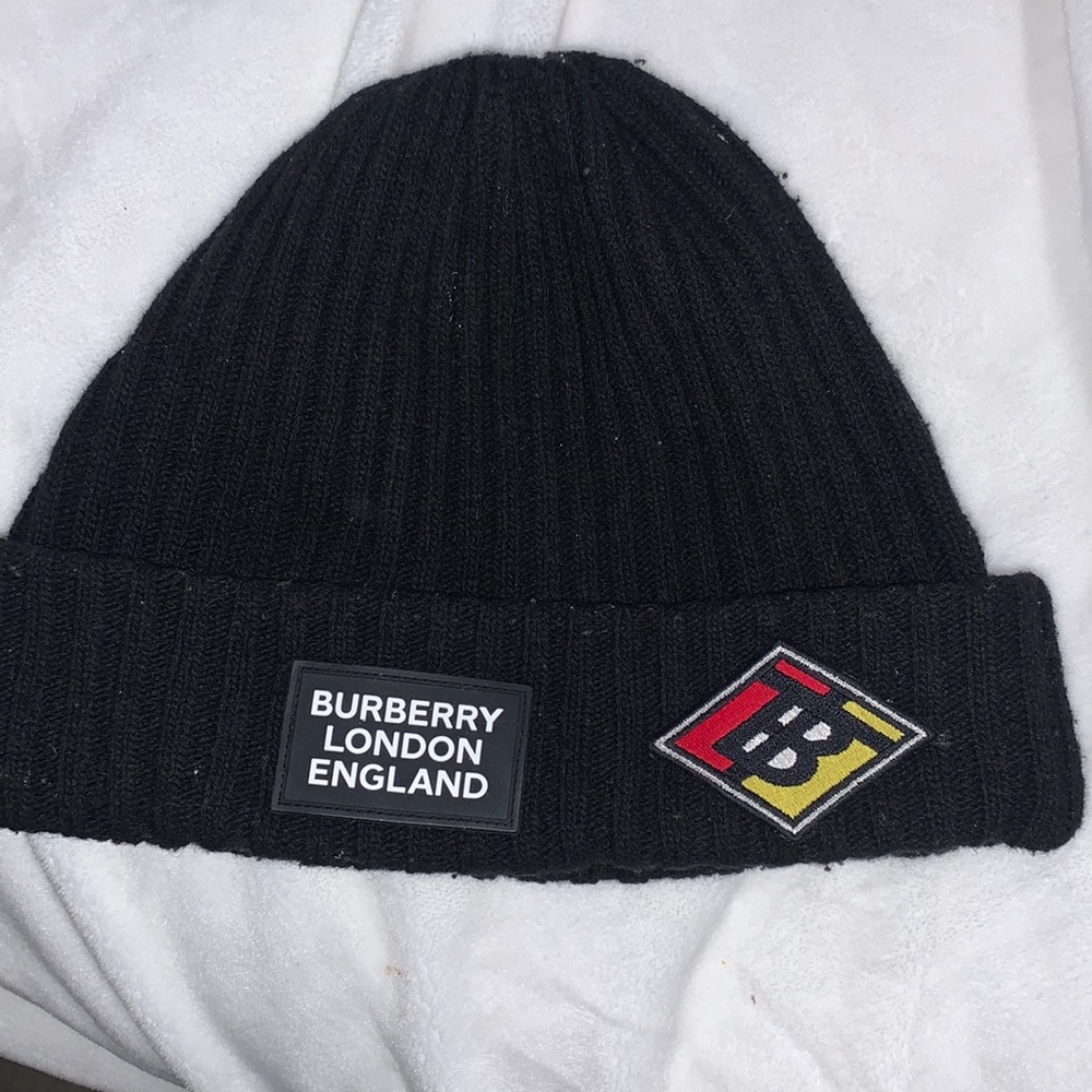 Black Burberry beanie